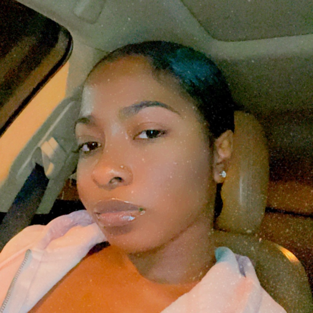 Meet your Posher, Amari